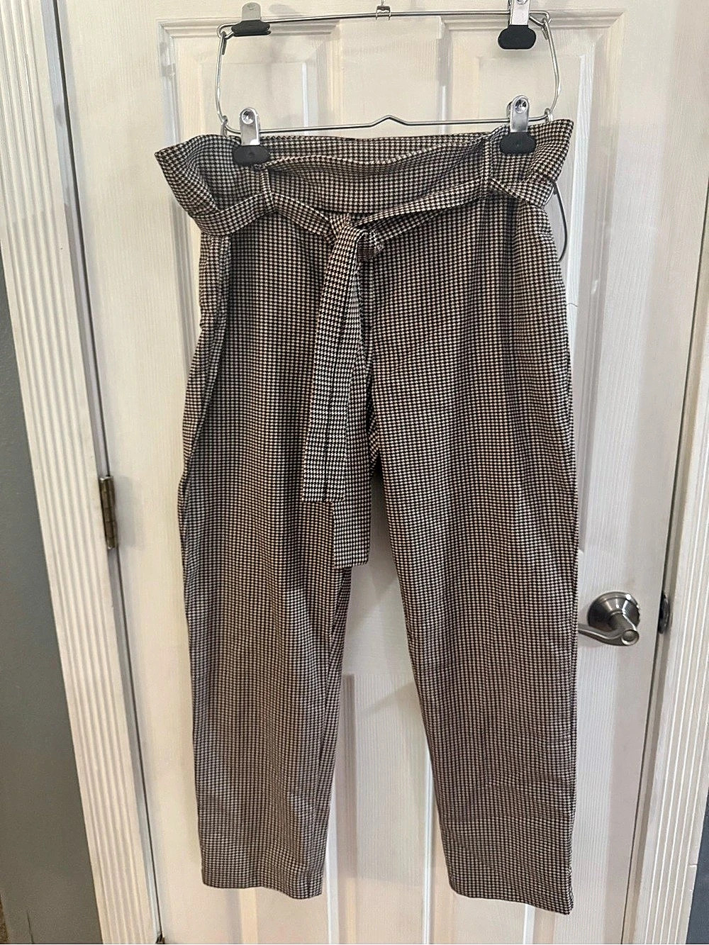 Jules & Leopold Houndstooth capri in maroon & Black Size XL (16)